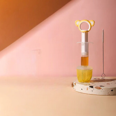 Baby Medicine Dropper | Pacifier-Style Dispenser | Yellow